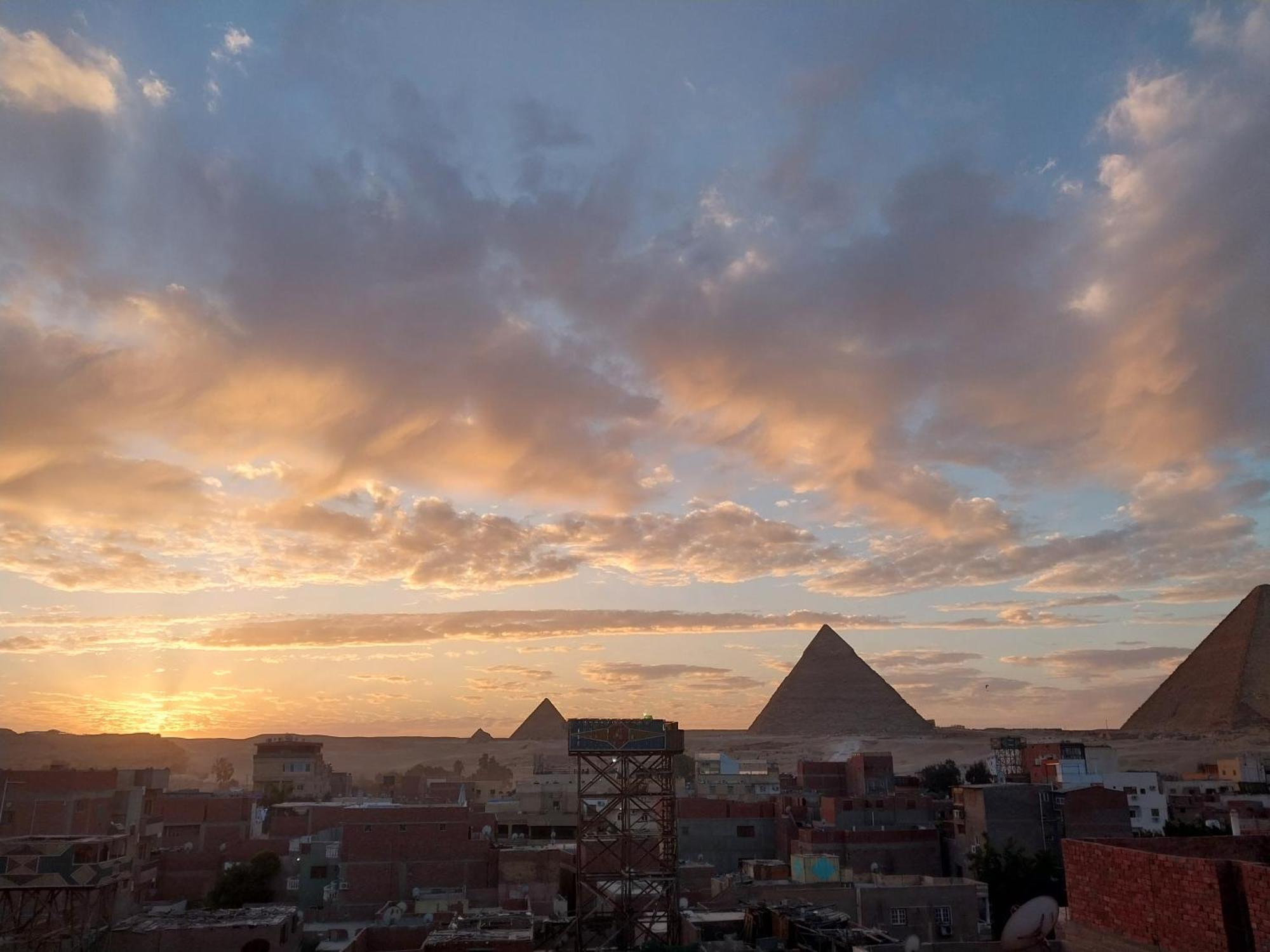 Отель Eagles Pyramids View Kafrat al Jabal Экстерьер фото