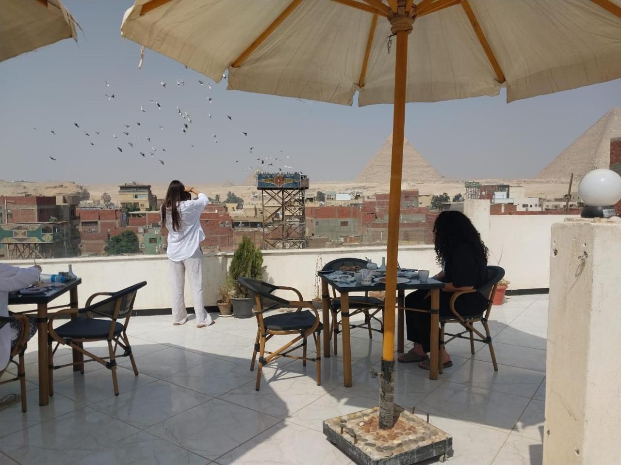 Отель Eagles Pyramids View Kafrat al Jabal Экстерьер фото
